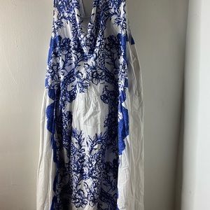 Woman’s 24/7 Blue and White Cotton Dress